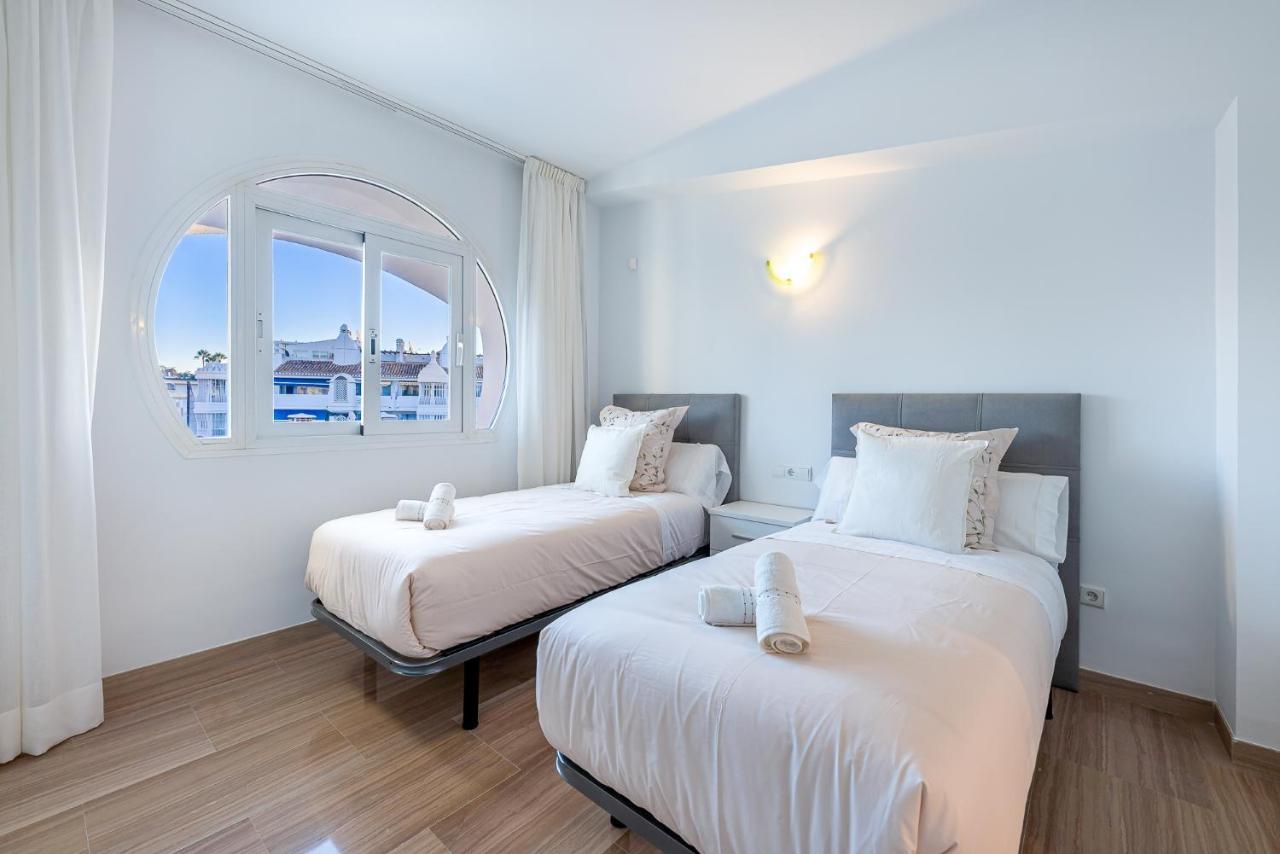 בנאלמדנה Atico Puerto Marina First Island With Sea Views And Rooftop Pool מראה חיצוני תמונה